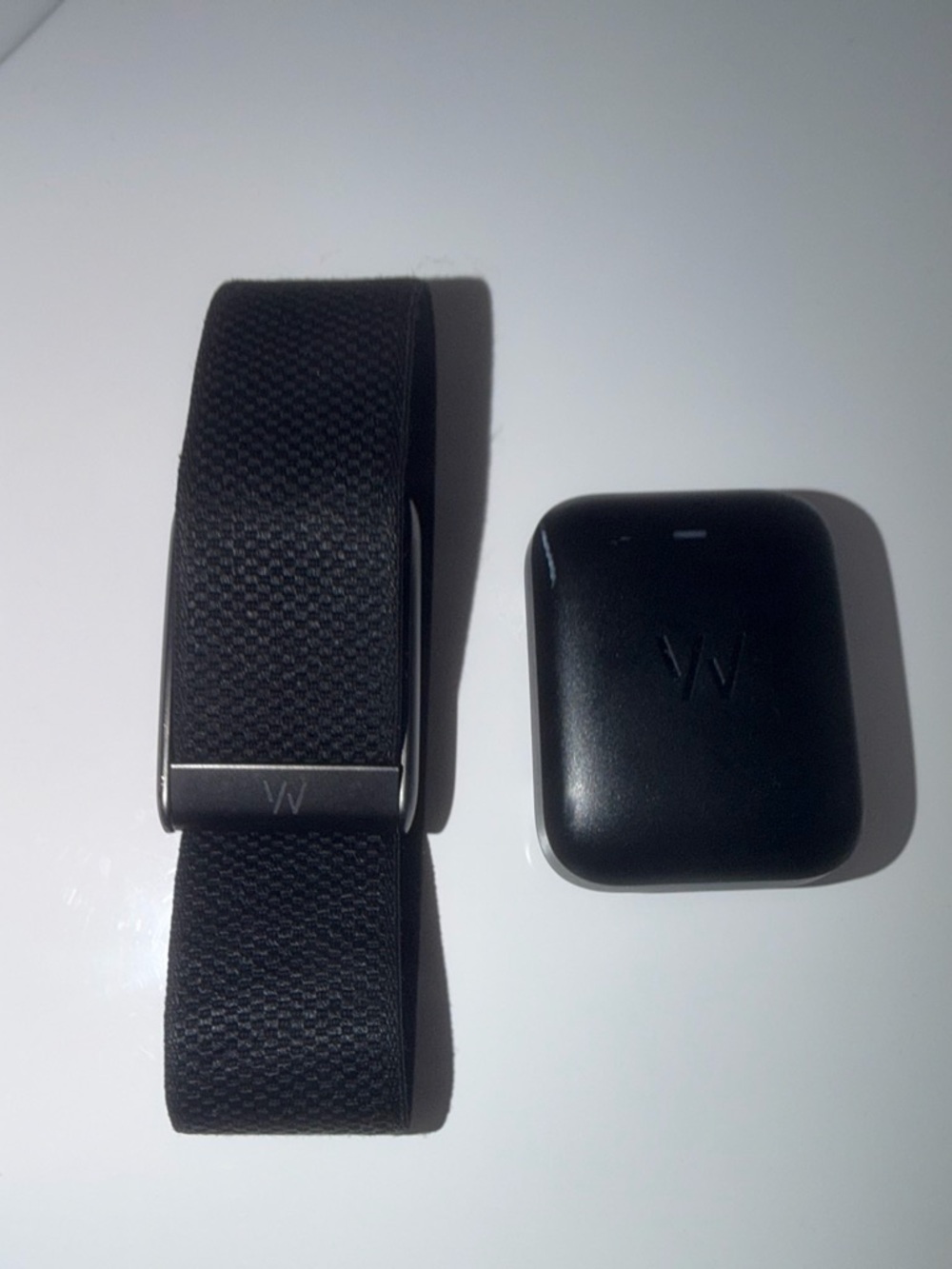 Whoop 5.0 fitness tracker w/ charger 100% working